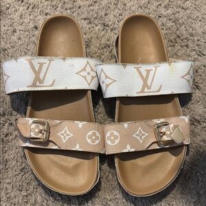 Sandals in White and Tan